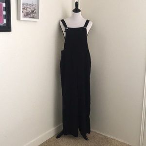 Forever 21 Medium Black Jumpsuit